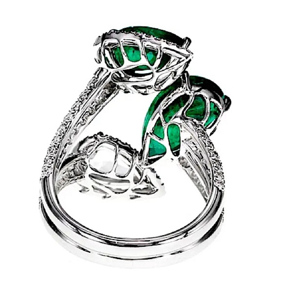 Emerald Green Sterling Silver Zircon Leaf Ring - Picture 10 of 10